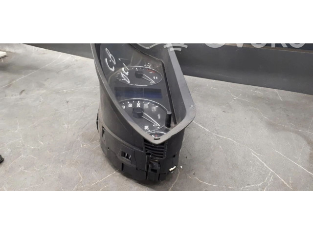 Přístrojová deska Mercedes-Benz A W168 2000 0263643048