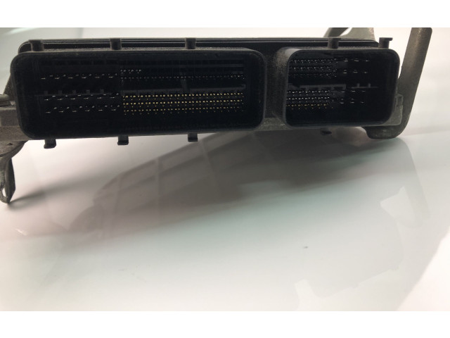 Řídící jednotka 8966102T60 Toyota Yaris 2011