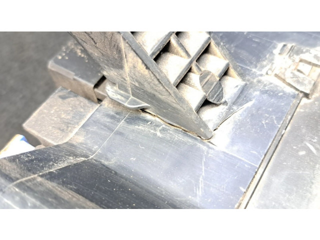 Блок предохранителей MR515657 Mitsubishi Pajero