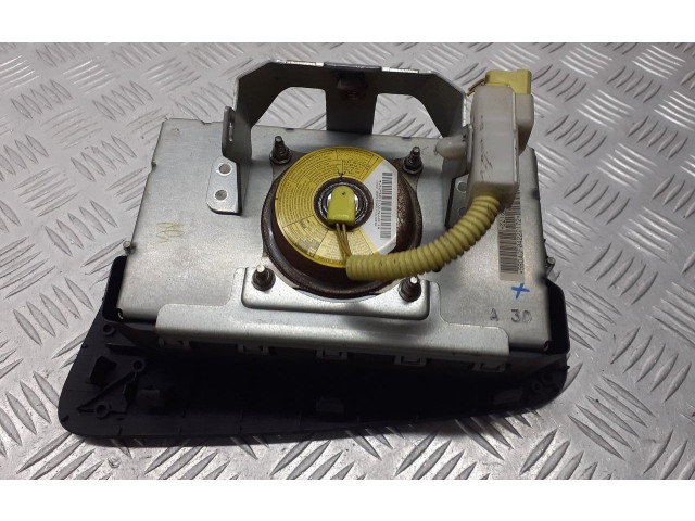 Подушка безопасности водителя    Peugeot 107