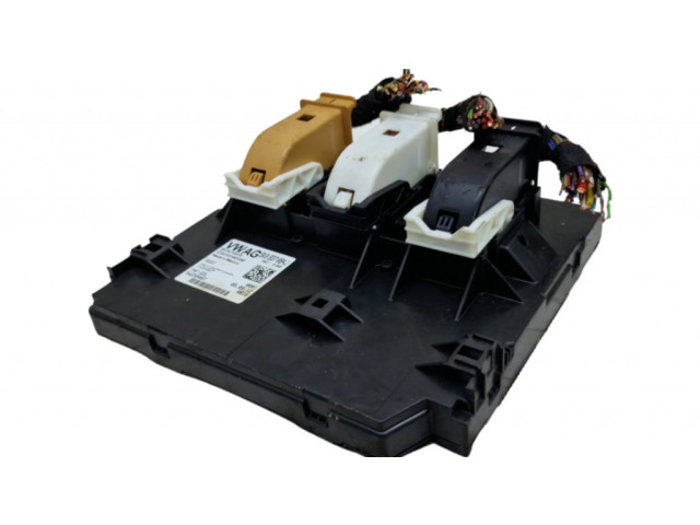 Блок комфорта 5K0937084J   Volkswagen Jetta VI   