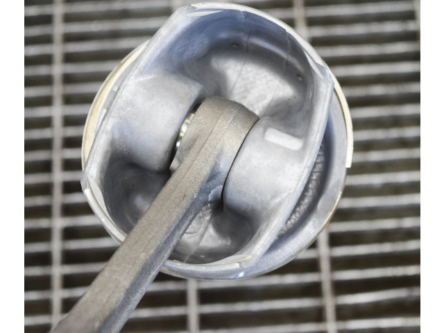 Píst 94810305821, 94810301922 Porsche Panamera (970) pro benzínový motor 3.6