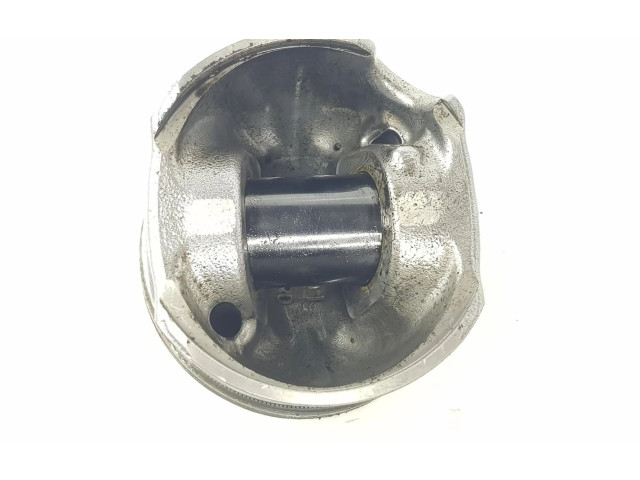 Поршень с шатуном 04L107065AM, 04L107065AM Volkswagen Golf VII