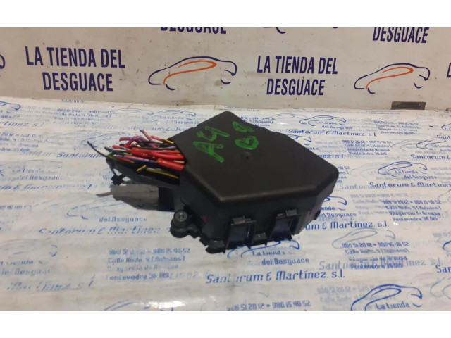 Pojistková skříňka 8D2941824 Audi A8 S8 D3 4E