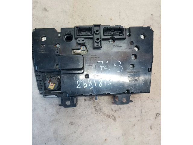 Блок управления климат-контролем 8691876   Volvo XC90