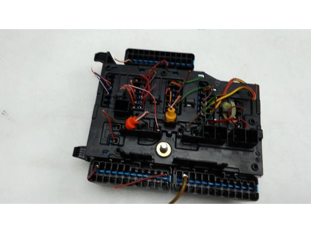 Pojistková skříňka 927035501 BMW X2 F39 2018