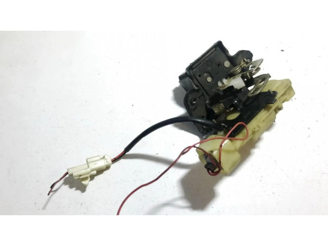 замок багажника 030725 Mazda Premacy