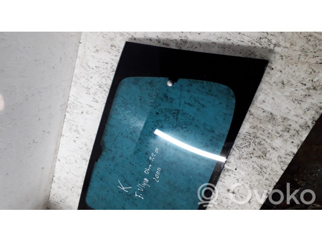 Заднее боковое стекло кузова