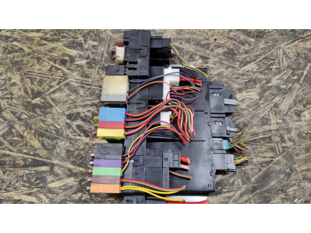 Блок предохранителей A2305450932, 2305400450   Mercedes-Benz SL AMG R230    