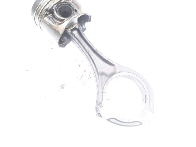 Píst 0820823 Mercedes-Benz C W204 OM 642.961