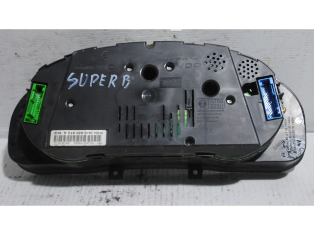 Geschwindigkeitsmesser Cockpit 3U0920810A   Skoda Superb B5 (3U)       