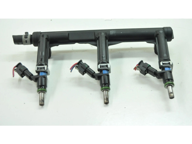 Vstřikovací lišta Audi Q7 4M