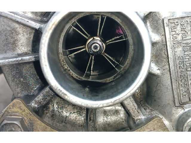 Turbodmychadlo Турбина 35242068G Chrysler Voyager VM698
