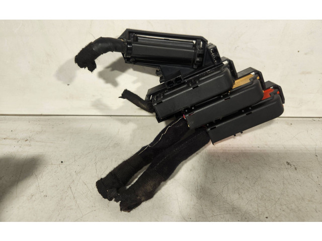   Pojistková skříňka 4L0971845   Audi Q7 4L 2006