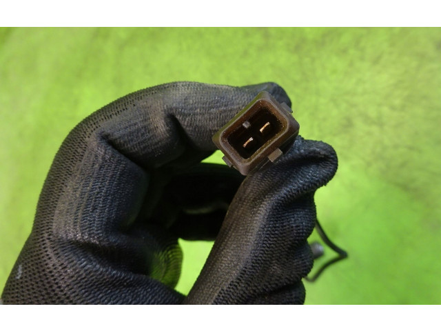 Vstřikovač 028130203E Skoda Fabia Mk1 (6Y) 1.9