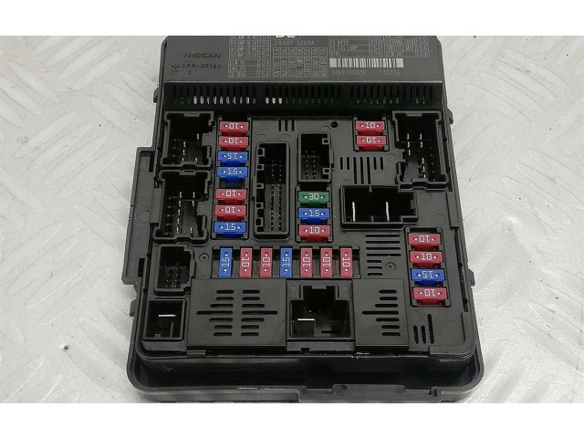 Блок предохранителей 284B73JV0A   Infiniti Q50    