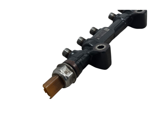 Топливная рампа 9804776780, 00355055623   Citroen C4 II Picasso   для двигателя BHY (DV6FD)