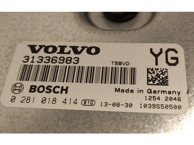 Блок управления двигателя 31336983, 1039S50500   Volvo V70