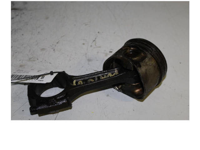 Píst Fiat Punto (176)