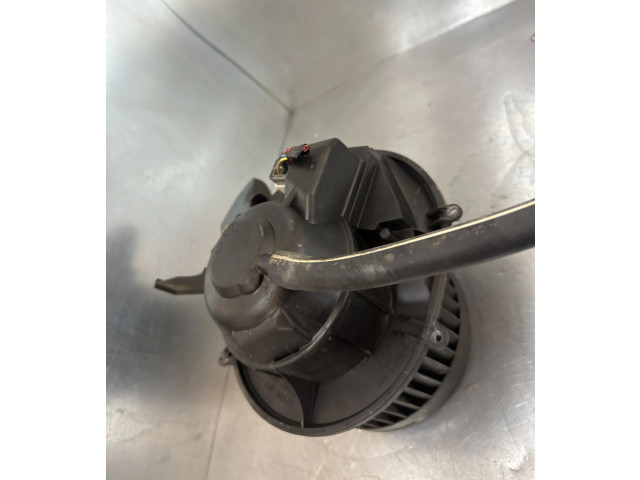 Вентилятор печки Volvo V70