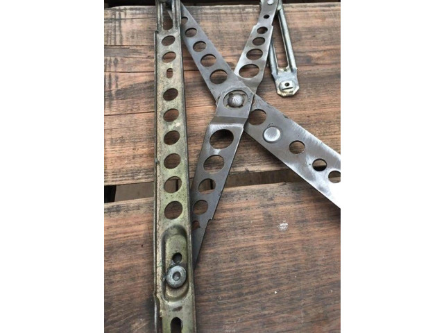 Передний механический механизм для подъема окна