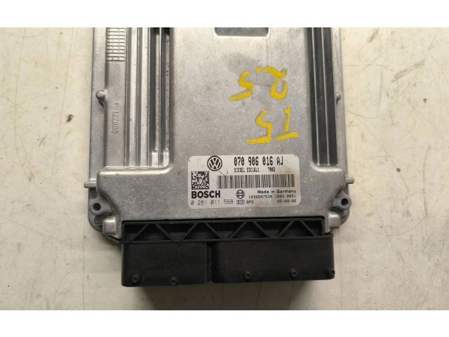 Řídící jednotka 070906016AJ, 1039S07534 Volkswagen Transporter - Caravelle T5 2005