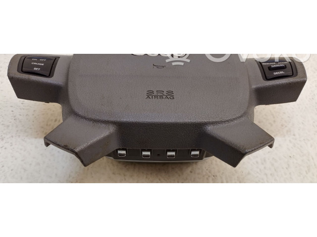 Подушка безопасности водителя    Jeep Grand Cherokee (WK)