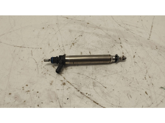 Vstřikovač A2780700687 Mercedes-Benz C AMG W205 pro benzínový motor 4.0