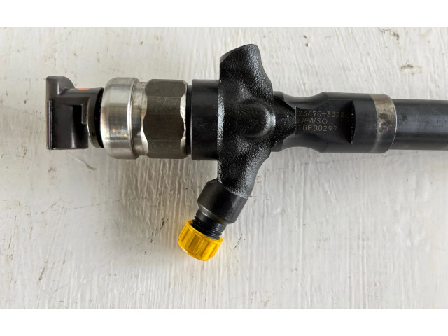 Vstřikovač 2367030280, 2367039186 Toyota Land Cruiser (J120) 1KDFTV