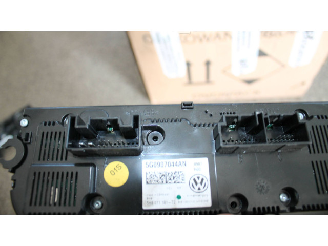 Блок управления климат-контролем 5G0907044AN   Volkswagen Golf VII