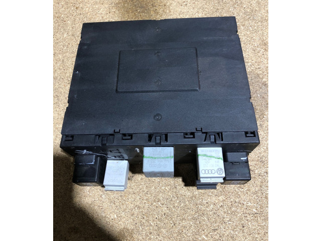 Блок комфорта 3C0937049P, 00457900 Volkswagen Jetta V