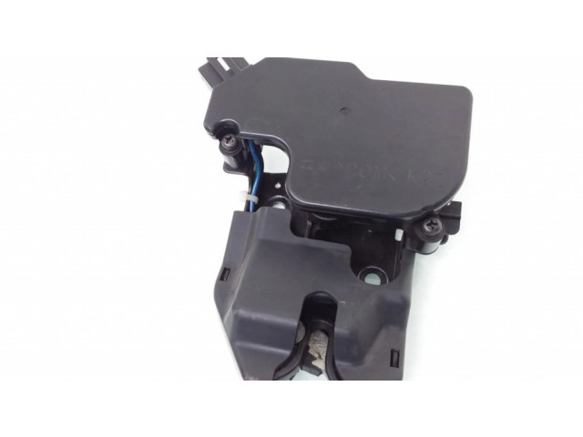 Замок задней крышки