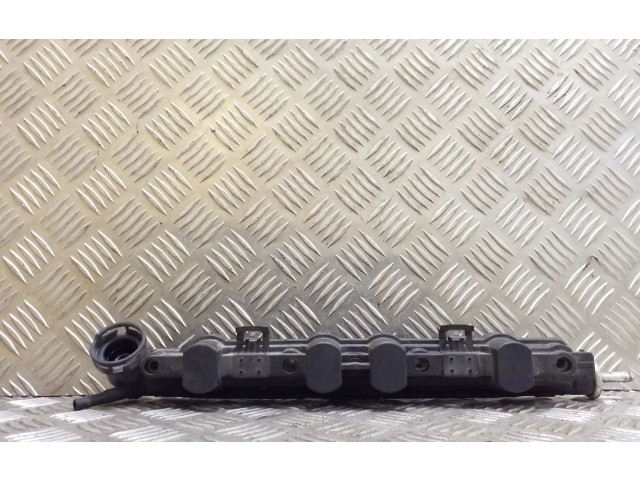 Топливная рампа 0280151026, 037133313J   Volkswagen PASSAT B4  