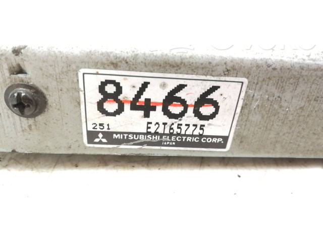 Блок управления двигателя MD328466, E2T65775 Mitsubishi Colt