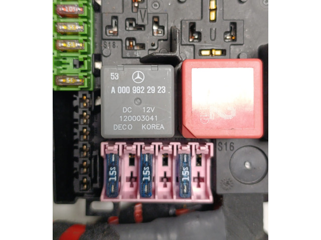 Pojistková skříňka A0009822923 Mercedes-Benz EQC 2020
