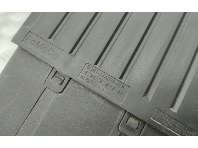 Блок предохранителей    Volvo XC70    