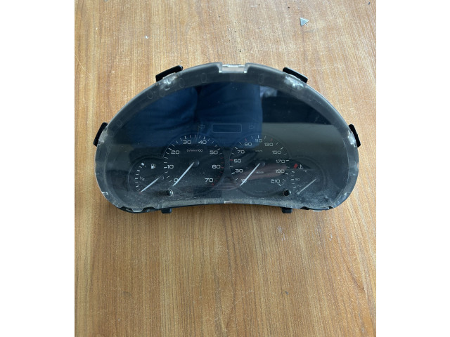 Přístrojová deska Citroen Berlingo 2006