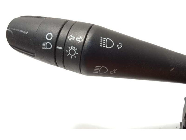 Pojistková skříňka Ручка поворотов/ фонарей 07355938610 Fiat 500X 2015