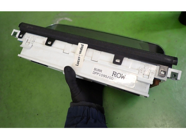 Панель приборов Jaguar XJ X300