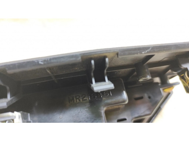 Дисплей MR216461 Mitsubishi Galant