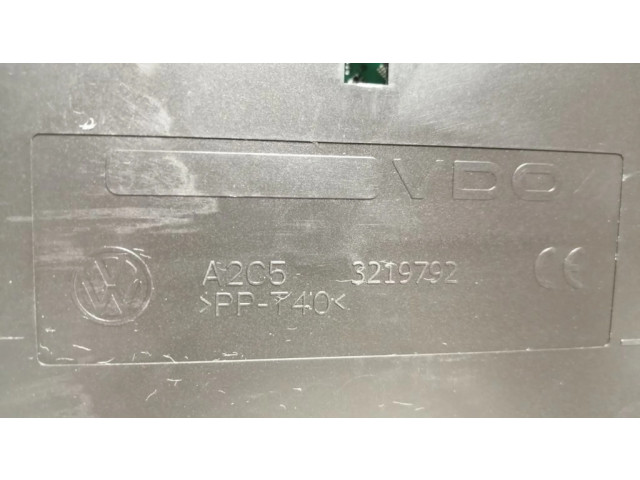 Přístrojová deska Volkswagen Golf VI 2009 5K0920871, A2C53219792