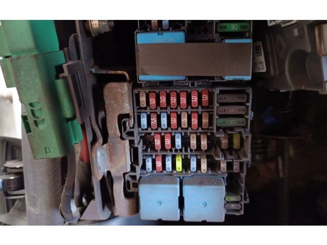 Модуль управления BSM    Renault Clio IV    