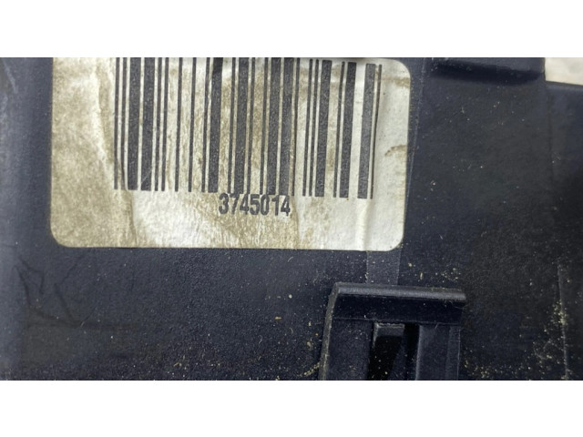   Pojistková skříňka 8D1941824   Audi A3 S3 8L 2001