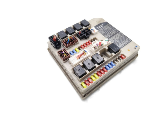 Pojistková skříňka Nissan Note (E11) 2012