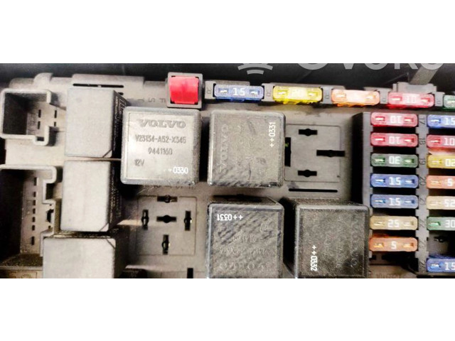 Блок предохранителей  9441160, v23134a52x345   Volvo V70    
