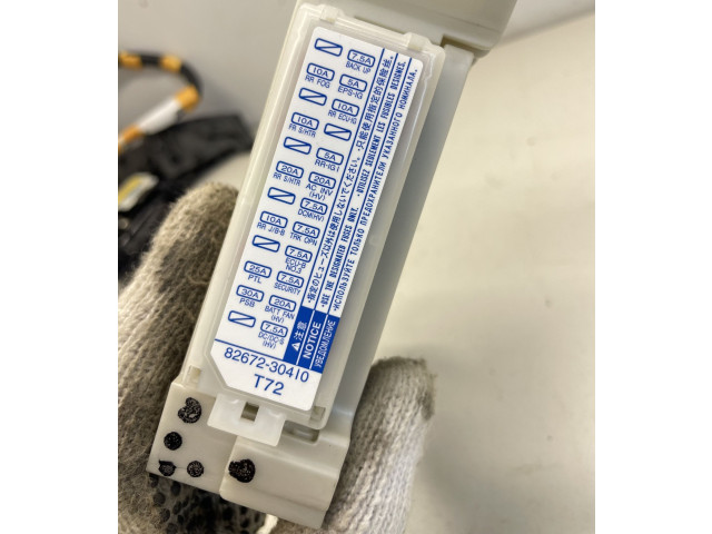 Pojistková skříňka 8267030340B Lexus GS 250 350 300H 450H 2014