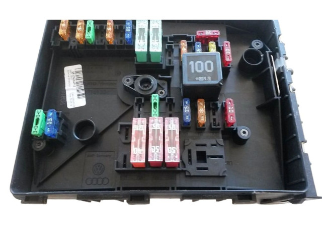 Блок предохранителей 1K0937125A, 1K0937125A Skoda Octavia Mk2 (1Z)