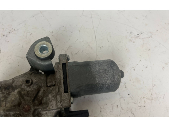 Моторчик заднего дворника     Maserati Levante