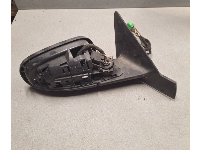 Зеркало электрическое Volvo V70 2005 - 2008 года
