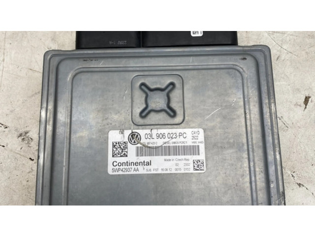 Řídící jednotka 03L906023PC Volkswagen Caddy 2014